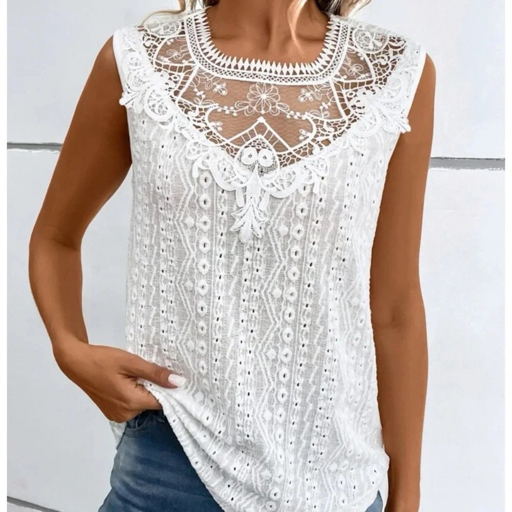 New white lace sleeveless top - Picture 2 of 6